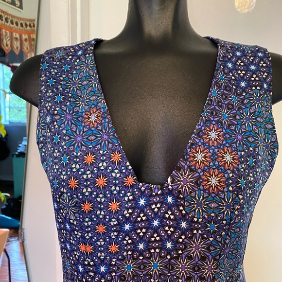 Colorful Geometric Pattern Dress - Picture 3 of 6